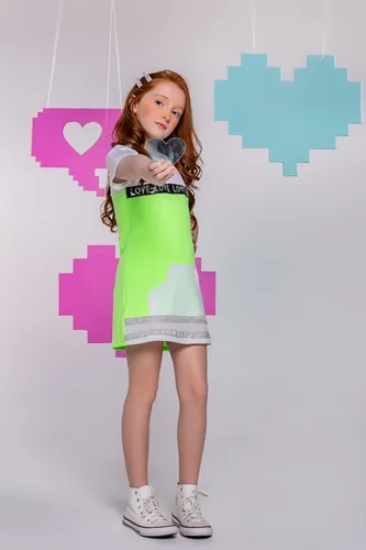 VESTIDO NEON COM RECORTES HOLOGRAFICO - GABRIELA AQUARELA 212261