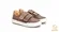 TENIS EM COURO CHOCOLATE AMARGO EM VELCRO GAMBO T11253