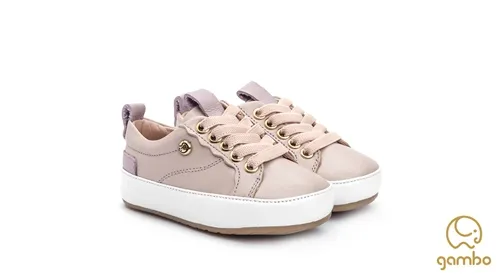 TENIS EM COURO ALGODÃO DOCE GAMBO T10562