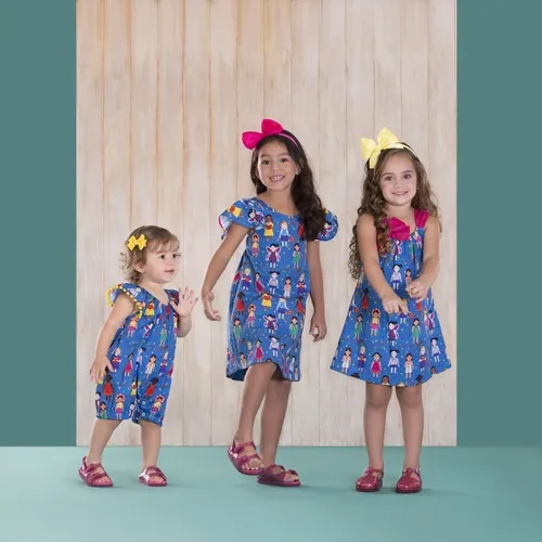 VESTIDO ALÇA BABADO ESTAMPA AMIGAS PRECOCE M6VT3500