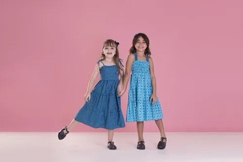 VESTIDO DETALHE ALÇA ESTAMPA ABACAXI PRECOCE M6VT3510