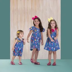 VESTIDO ALÇA FRANZIDA E LAÇO ESTAMPA AMIGAS PRECOCE M1VT3473