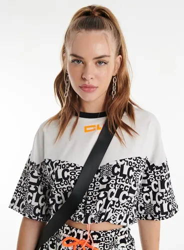CAMISETA DETALHE OFF WITE ESTAMPA LETRAS COLCCI 0345300840
