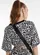 CAMISETA DETALHE OFF WITE ESTAMPA LETRAS COLCCI 0345300840