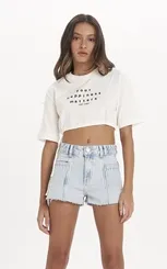 SHORT BOYFRIENDS COM BARRA A FIO E RECORTES DIMY SHO83421