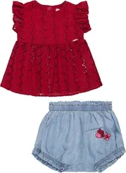 CONJUNTO BATA E SHORT VERMELHO