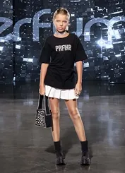 T-SHIRT MALHA RECORTES PERFUMARIA 26638
