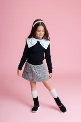 SAIA SHORT TWEED LAPELA DETALHE BOLSOS BOTÕES E JÓIAS CORAÇÃO PITUCHINHUS 27198
