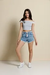 SHORT COM CINTO STORE DETALHE BARRA DESFIADA POAH NOAH 52832