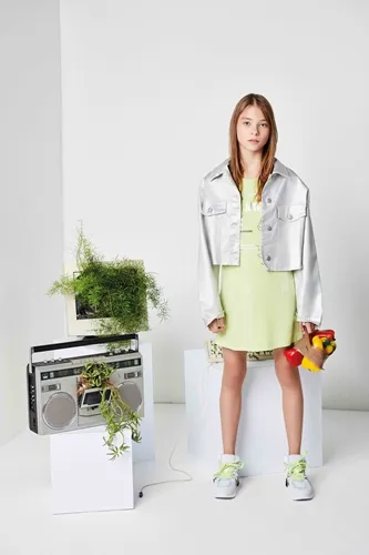 JAQUETA CROPPED METALE