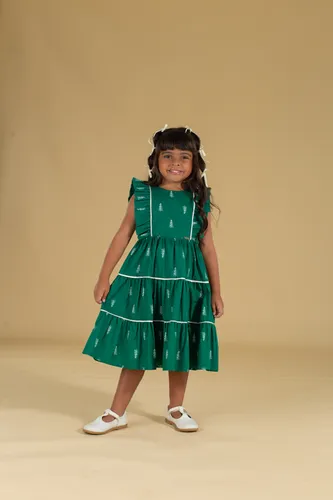 VESTIDO COM BABADOS FUNDO PINHEIROS PRECOCE M2VT5687