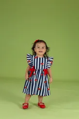 VESTIDO MANGA BABADINHO COM BORDADO PRECOCE BVT5650