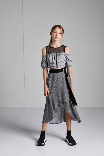 BLUSA DE TACTEL E TELA