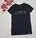 T-SHIRT C/ ASSIMETRIA FRENTE DIMY PRETO